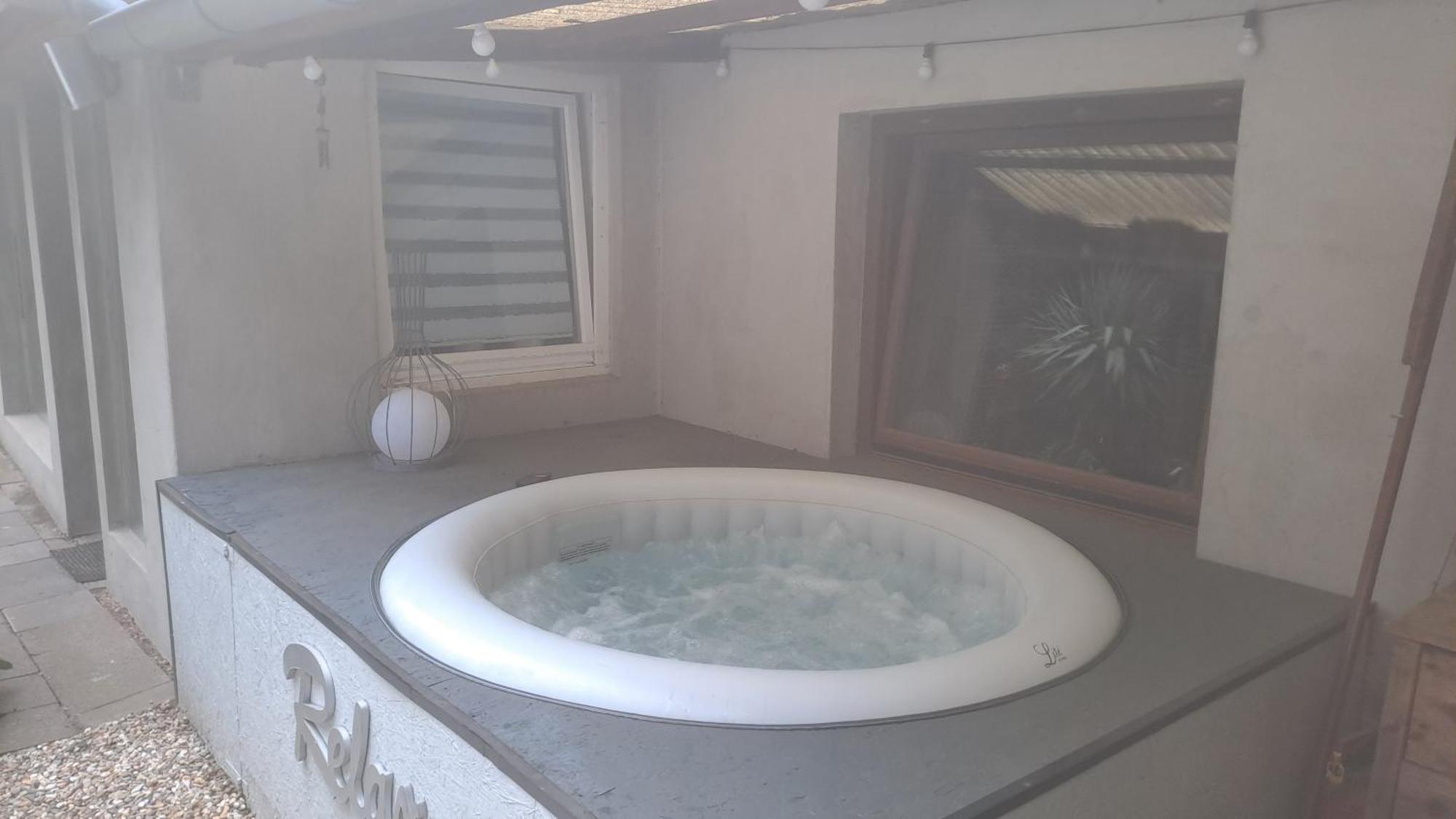 Apartmenthaus Mit Sauna Und Whirlpool Krefeld Zewnętrze zdjęcie