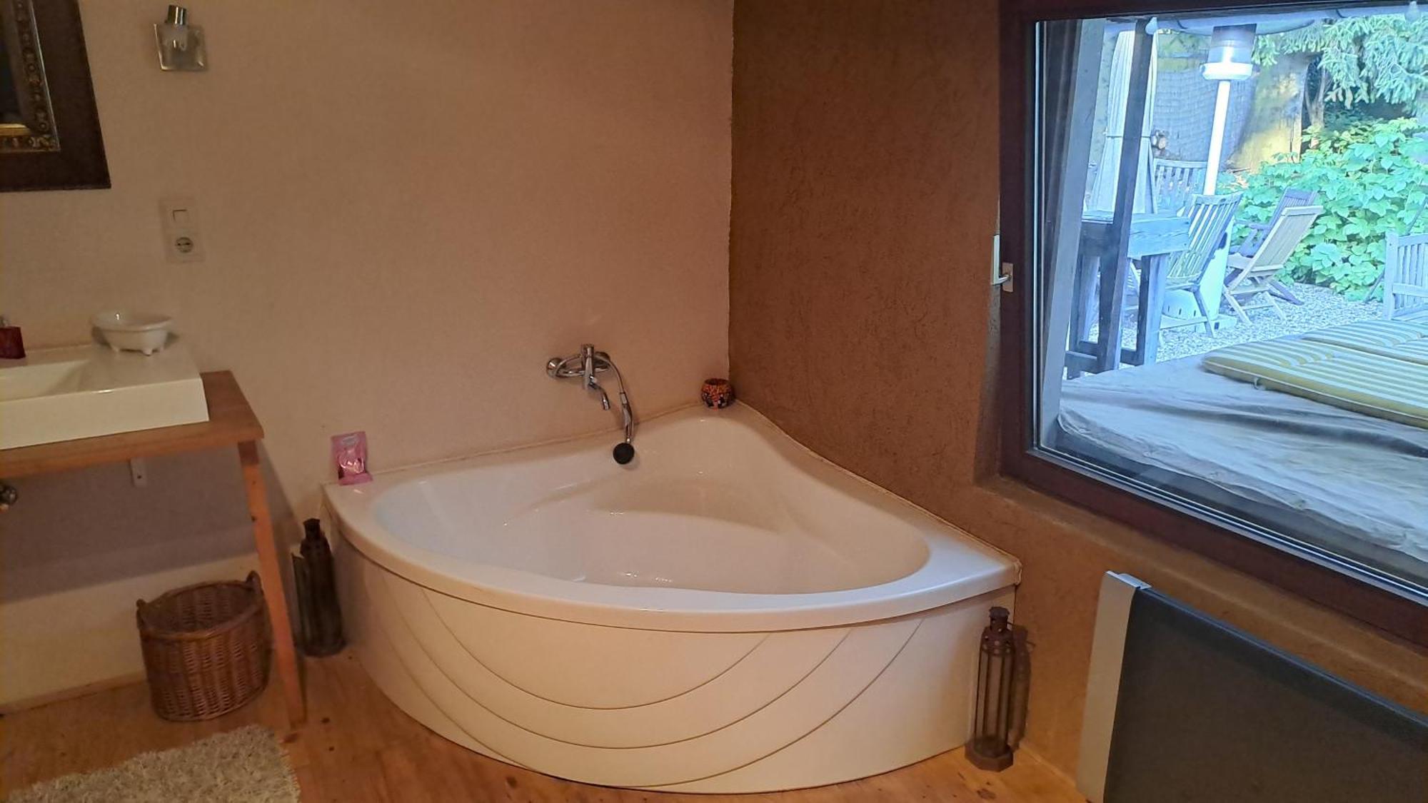 Apartmenthaus Mit Sauna Und Whirlpool Krefeld Zewnętrze zdjęcie