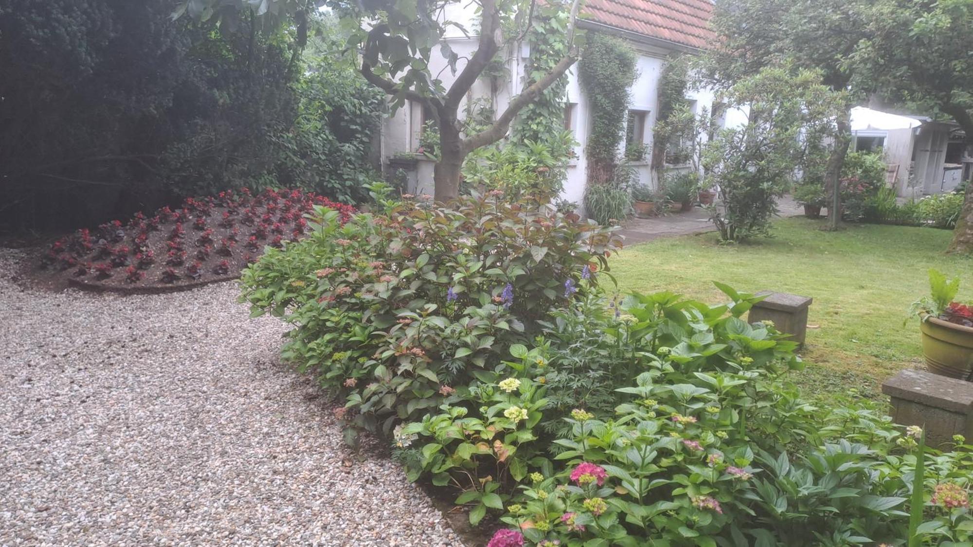 Apartmenthaus Mit Sauna Und Whirlpool Krefeld Zewnętrze zdjęcie